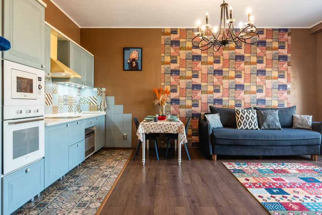 Атмосферная, яркая квартира в районе ТРЦ Мега