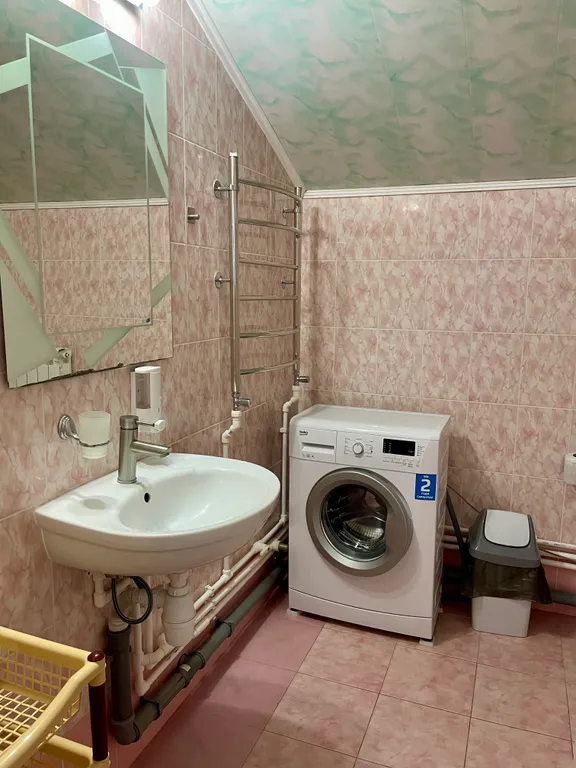 Просторный 4-х местный номер с двумя спальнями на 1-й линии