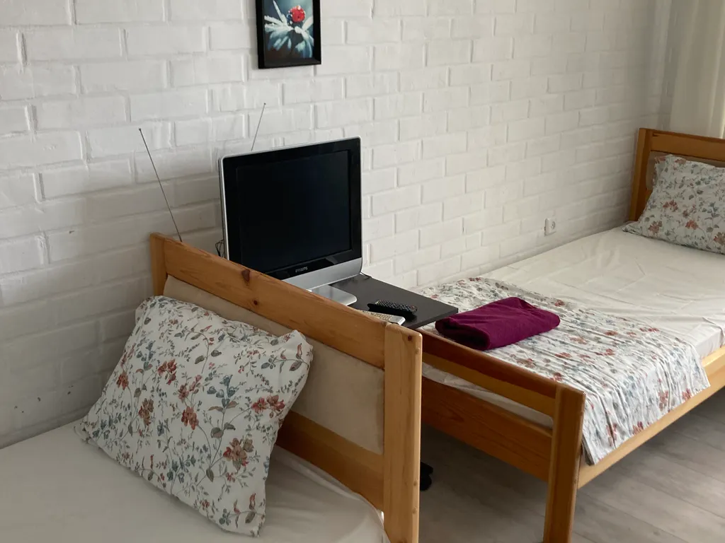 Бюджетно для четверых гостей