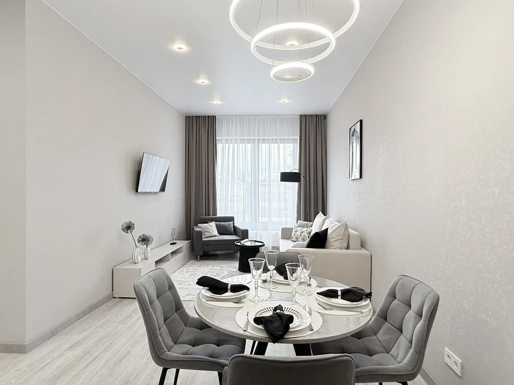 Квартира для семьи в жк с колоннадой и фонтанами