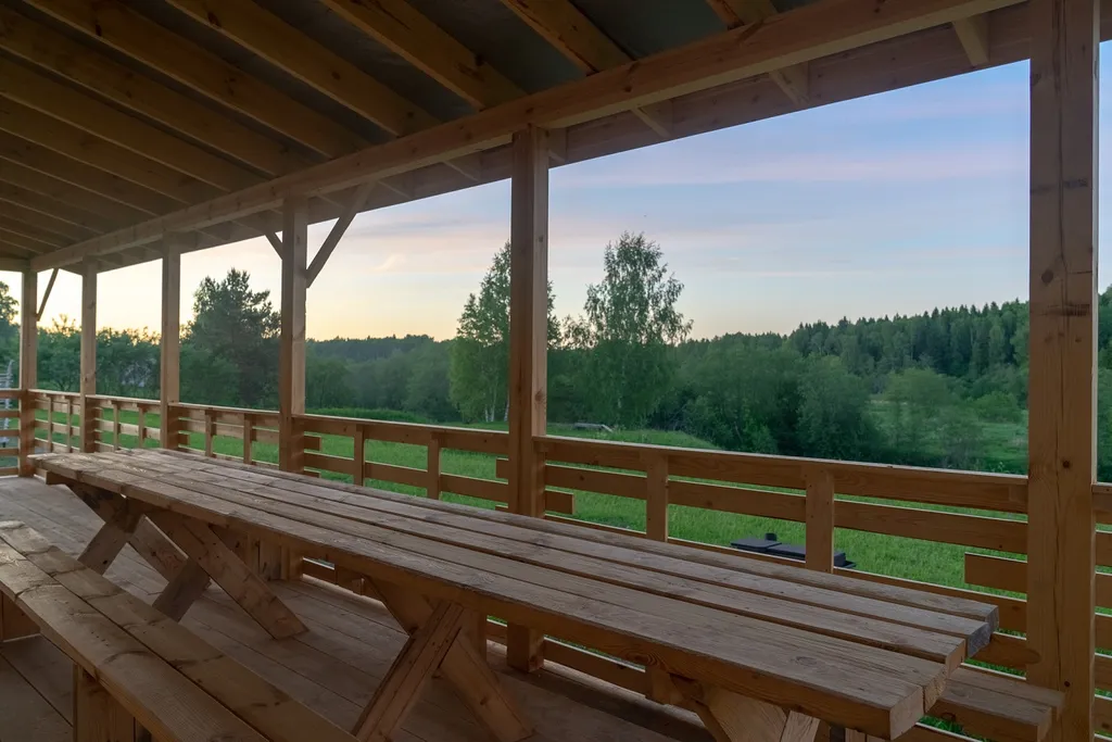 Коттедж Большой дом с террасой, баней на дровах и чаном в лесу на берегу реки — Старово