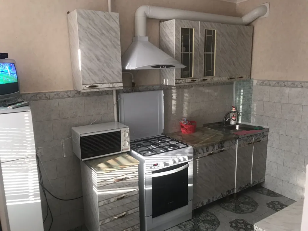 Квартира Трехкомнатная квартира с двумя балконами — Лазаревское