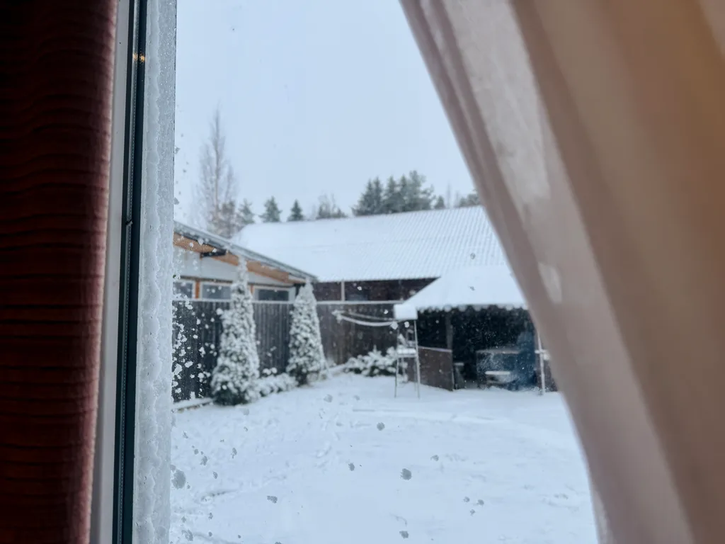 Апартаменты в коттедже с мангалом на территории, от центра 10 минут