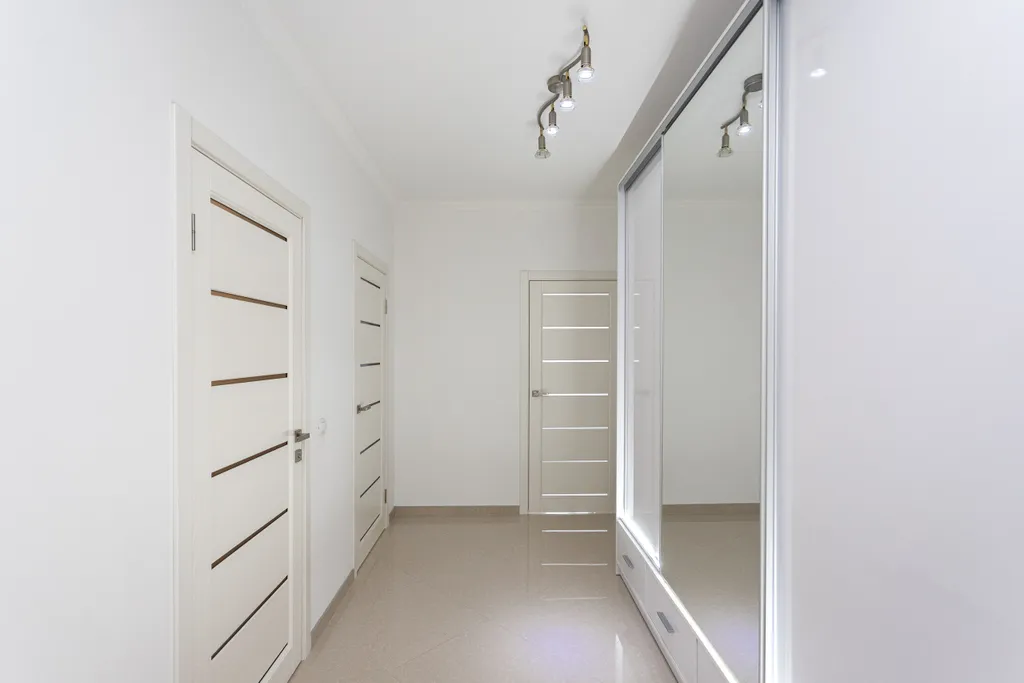 Шикарная Квартира в Центре города, с видом на Верхнее озеро.