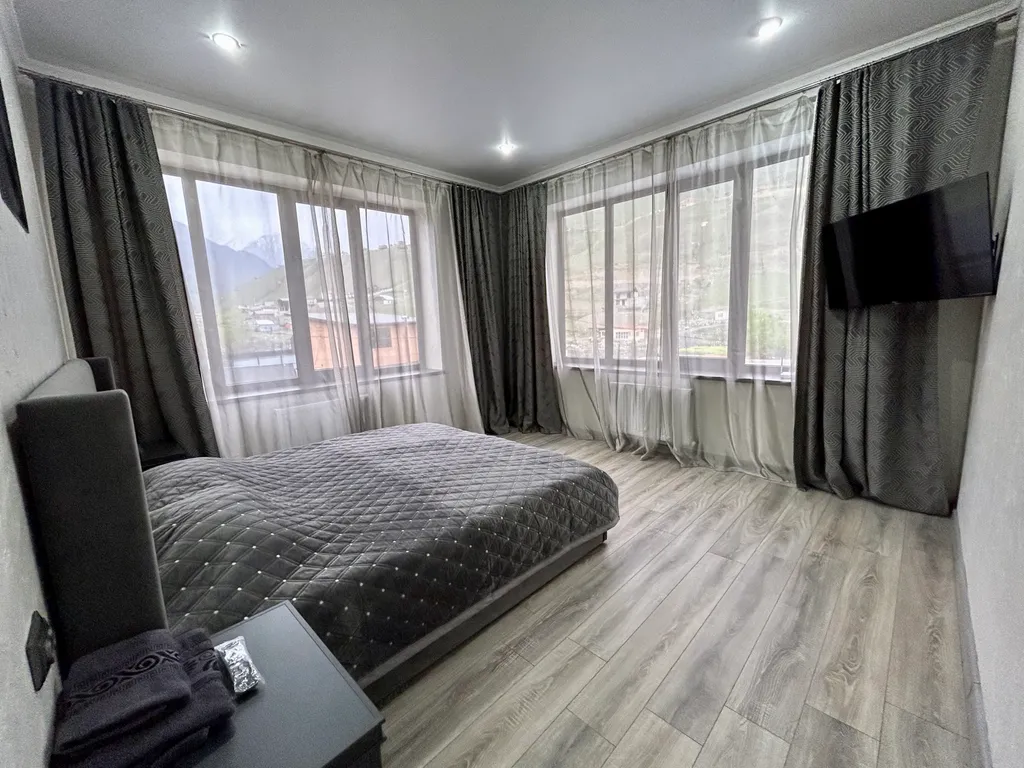 Дом в горах с теплым бассейном