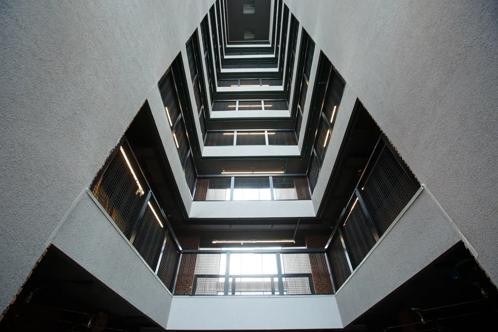 Дизайнерская студия в клубном доме в центре рядом с набережной