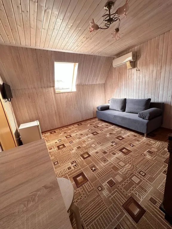 Квартира Комната — аренда посуточно в Лоо