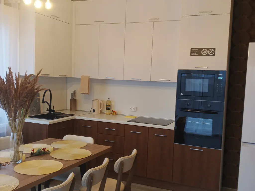 Уютный домик возле озера