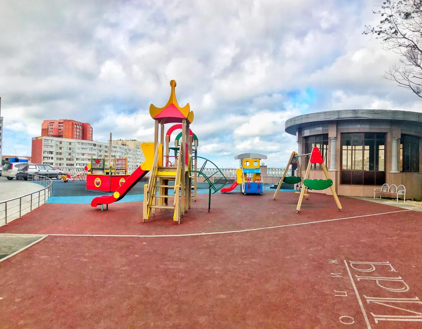 Фото