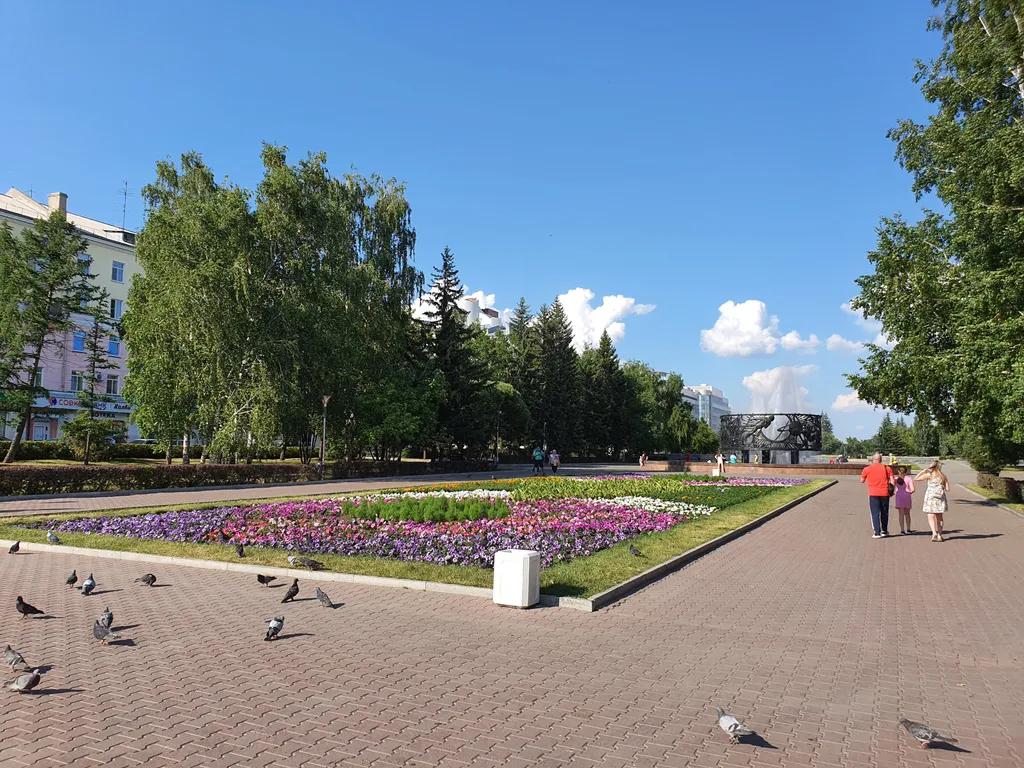 Просторная квартира в центре у сквера и фонтана на пл. Советов