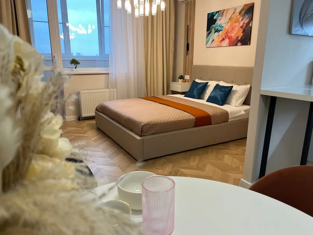 Квартира Стильная студия в современном комплексе — аренда посуточно в Батайск