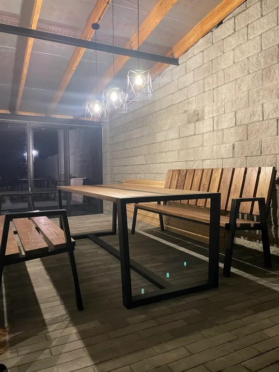 Загородный дом с бассейном