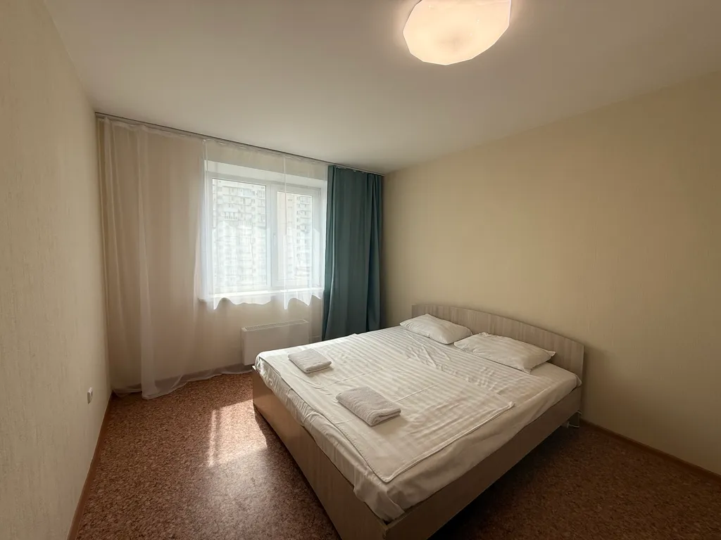 "В Гости!" на Запорожской 57 (2к квартира рядом с БЦ "Сити")