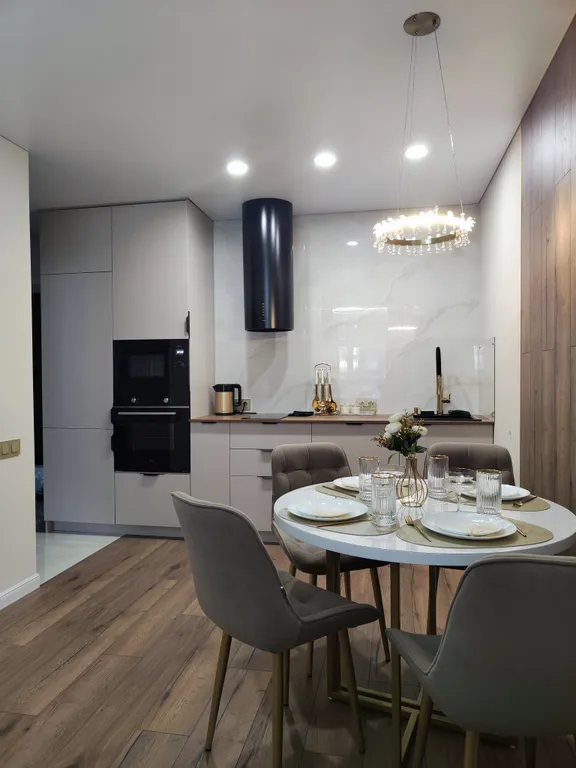 Новая шикарная трёхкомнатная квартира люкс