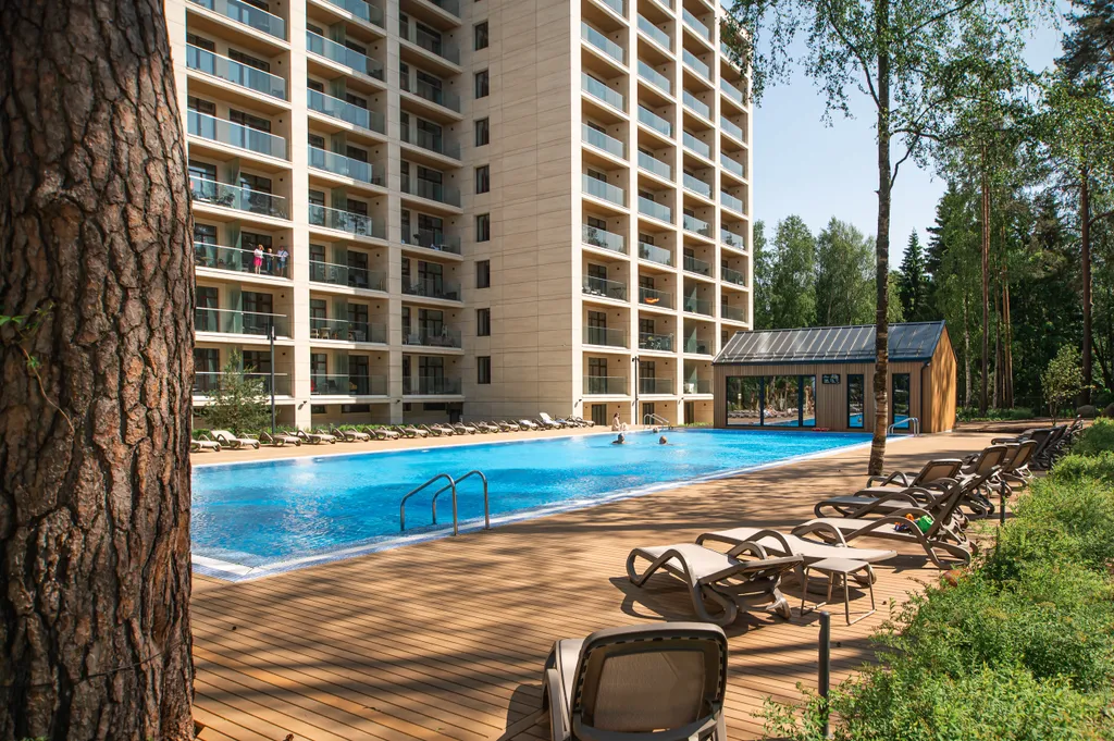 Уютная студия с бассейном 323