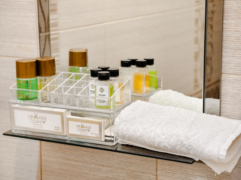 Двухкомнатная/2+1+1+1+1/ Уралмаш/ новостройка /большая кухня/лоджия