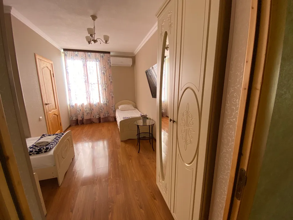 Номер на троих с раздельными кроватями