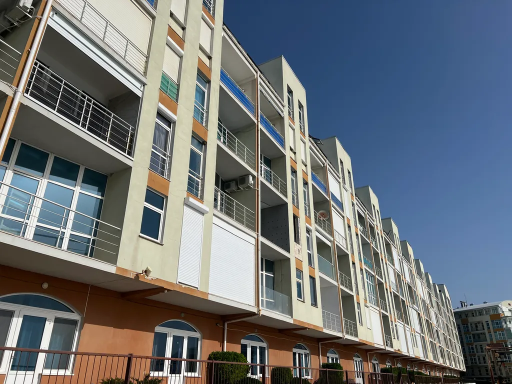 Апартамент Альмари