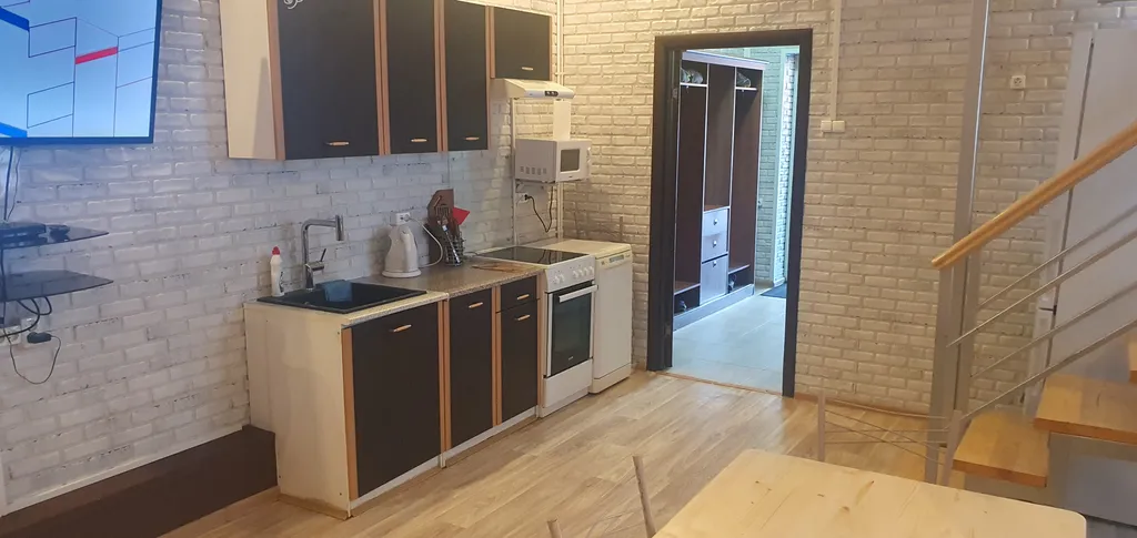 Уютный дом у реки с банным комплексом и бассейном