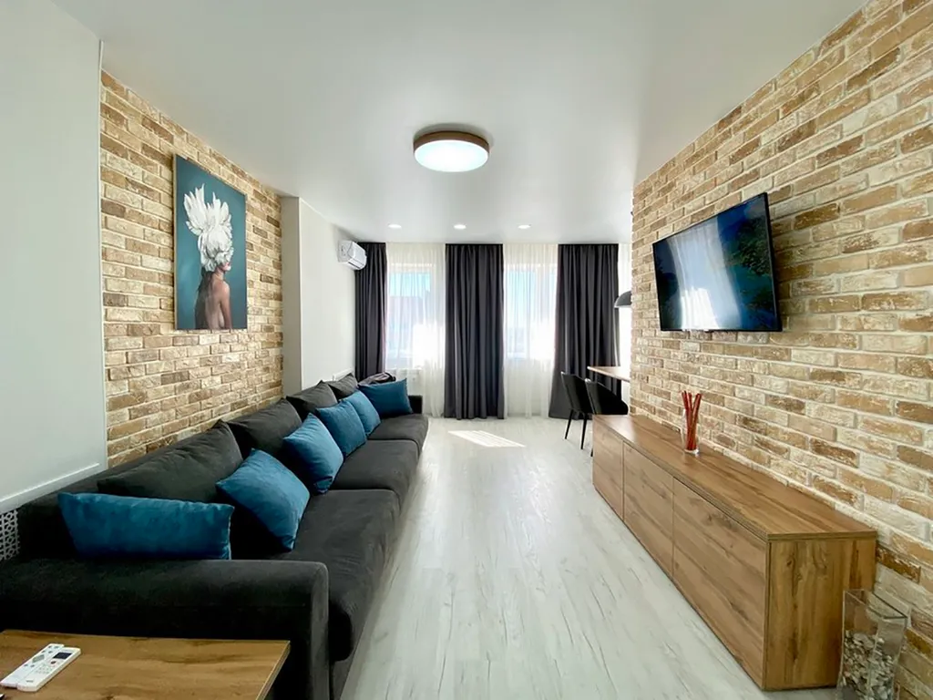 Дизайнерская 2-х комнатная квартира в центре