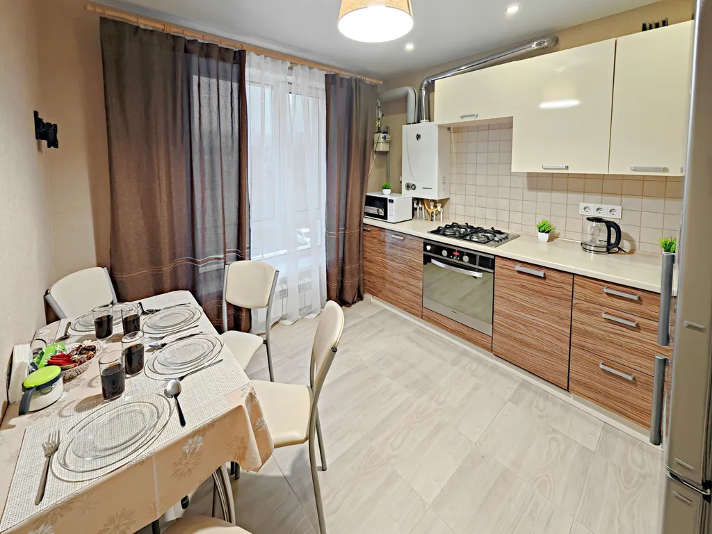 Квартира Шикарная двухкомнатная квартира у ТЦ Мега — Самара