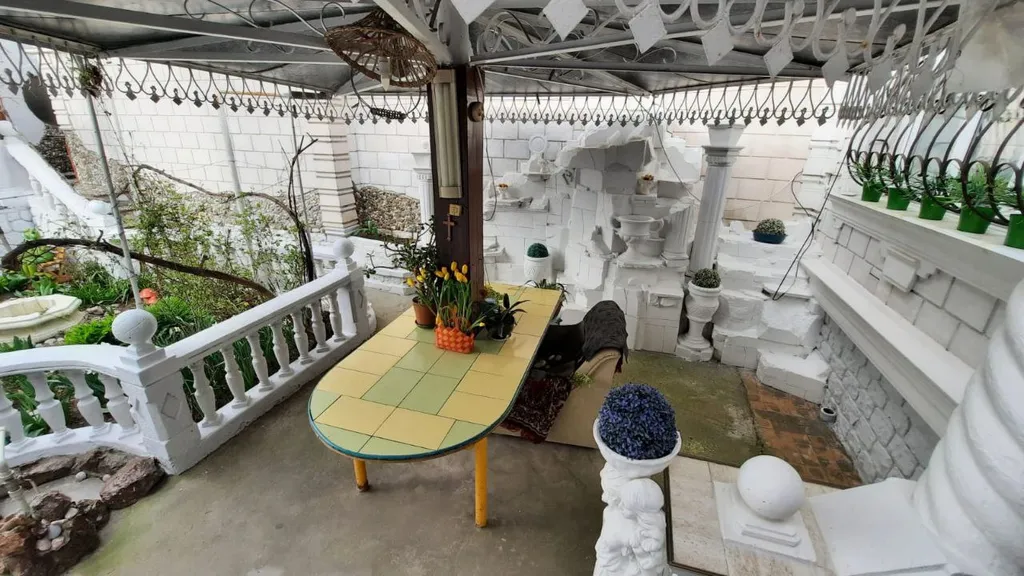 Дом на берегу моря