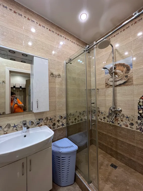 Квартира Квартира Большая 3 комнатная квартра с видом на море — Геленджик