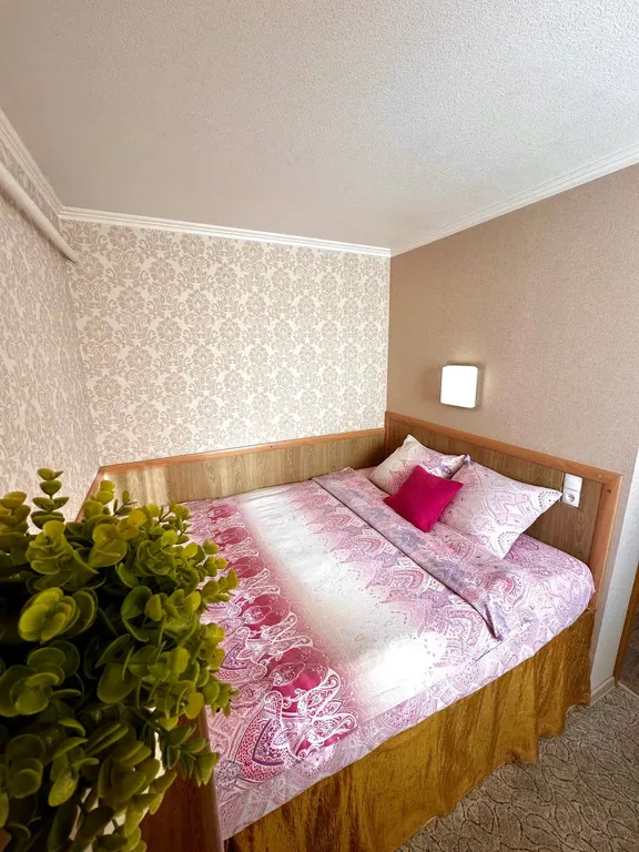 Дом с баней и бассейном