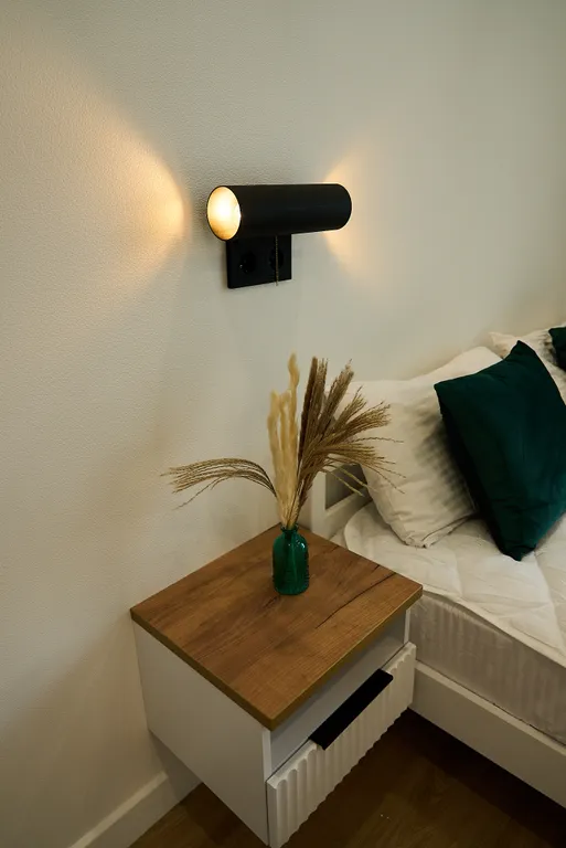 Новая студия с видом на море и дизайнерским ремонтом