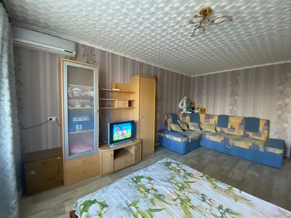 Квартира 2-комнатная Квартира — Евпатория