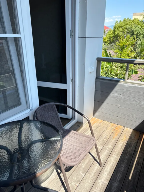 Квартира Делюкс, комната апартамент с балконом/террасой вид на горы, территорию — Сириус