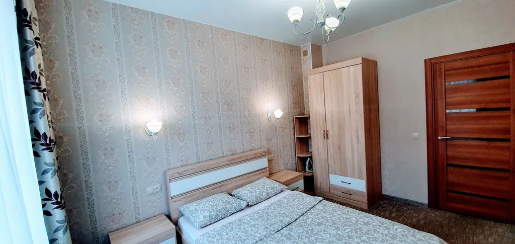 2-комнатная квартира рядом с ТРЦ Аура