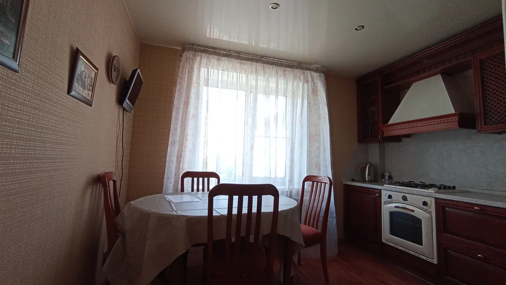 2-комнатная квартира в Роще