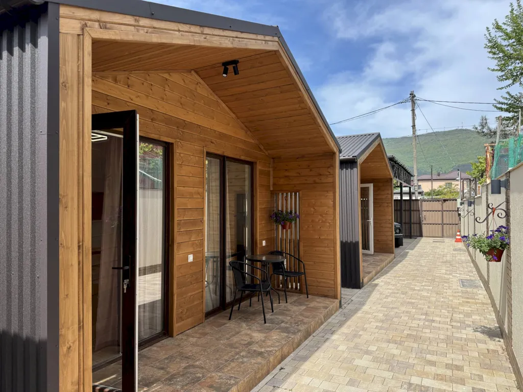 Коттедж Коттедж Барнхаус с террасой и закрытым двором - 7 минут до моря — Геленджик