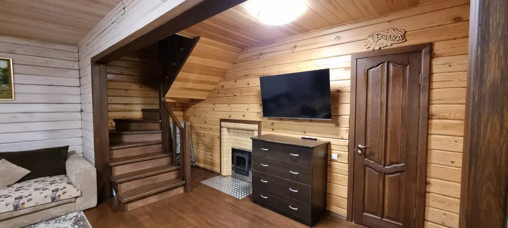 Уютный деревянный дом с баней