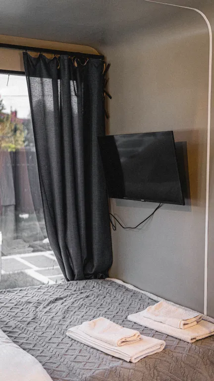 Коттедж Отдых для двоих в домике в лесу — Новая