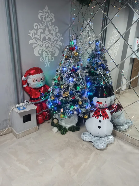 Просторная квартира в новом доме у цветника