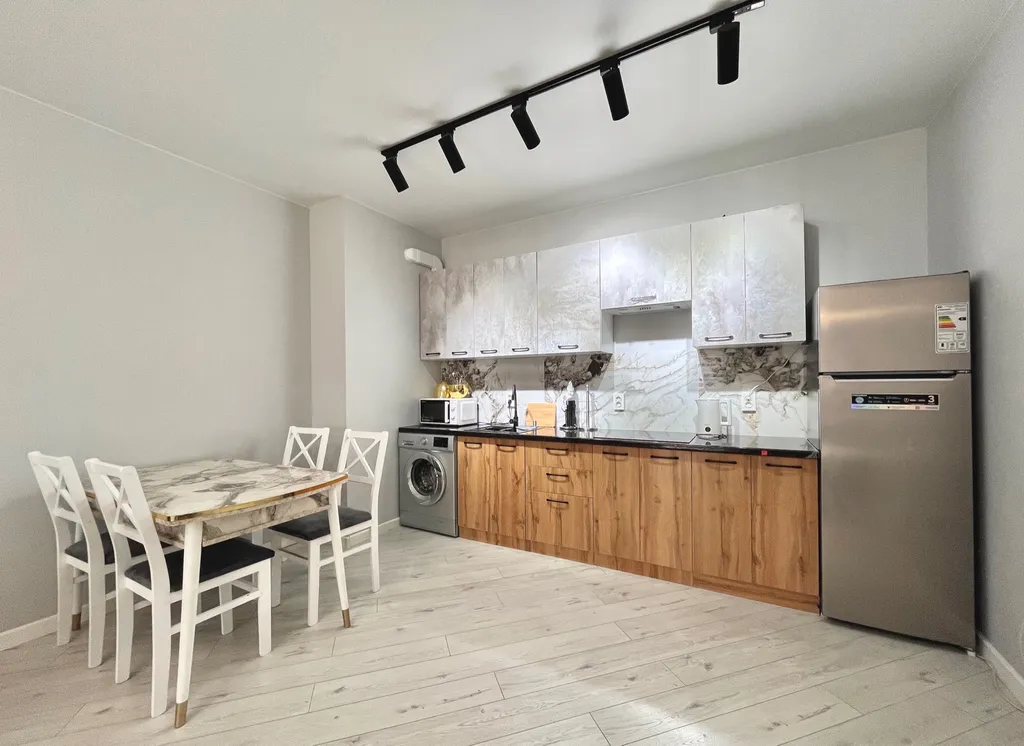 Просторные светлые апартаменты в ЖК «Раимбек», питьевая вода подарок