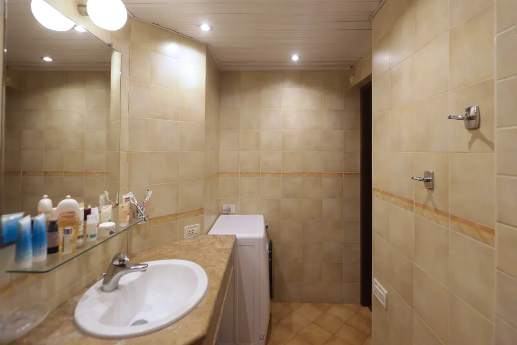 Просторная квартира в центре с 2-я спальнями