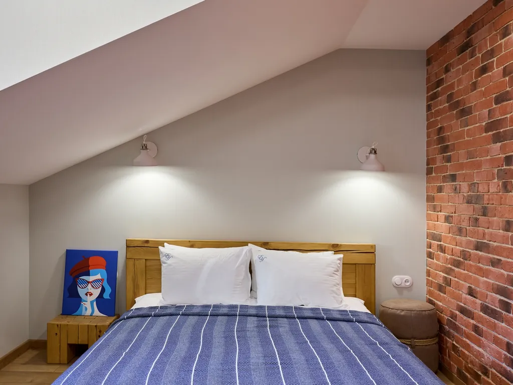 Яркая студия в самом центре