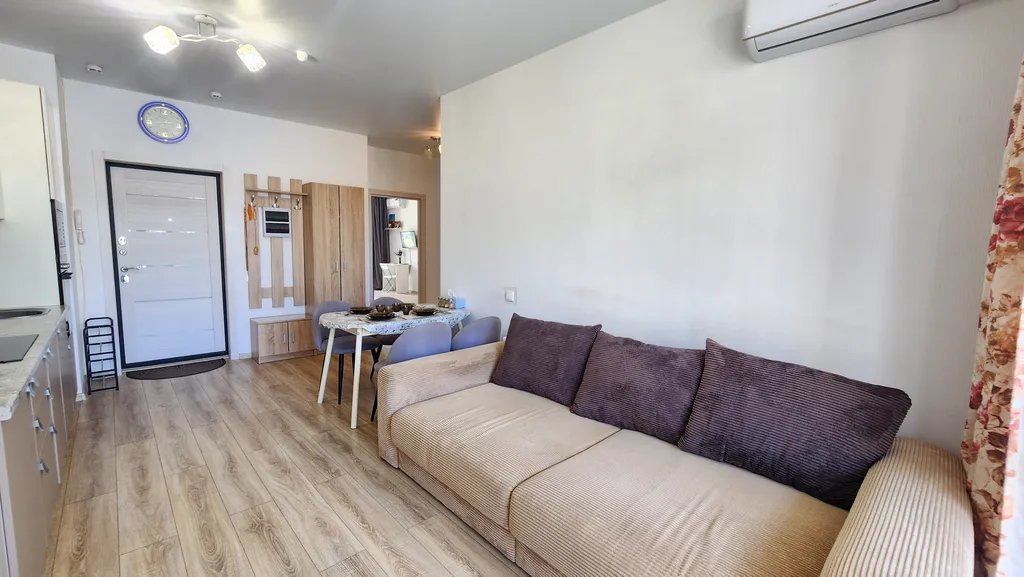 Уютная евротрешка с двумя балконами