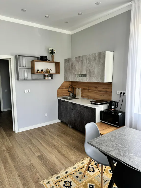 Новый стильный дом с видом на горы