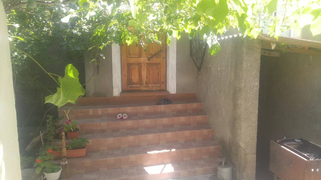 Дом в тихом районе города