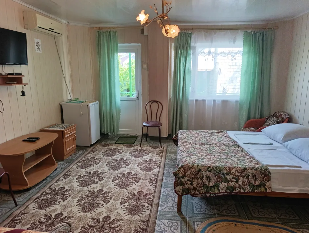 Квартира Квартира Трёхместный номер стандарт — Судак