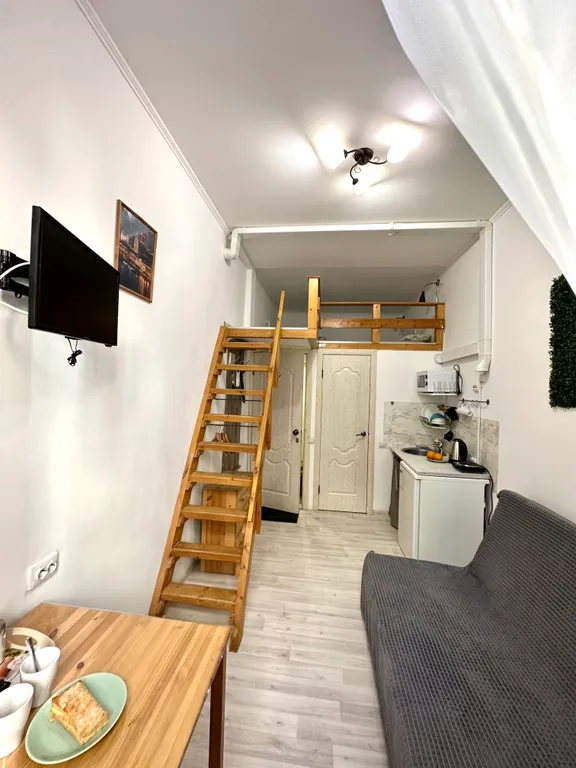 Студия 2+1+1 в центре Питера
