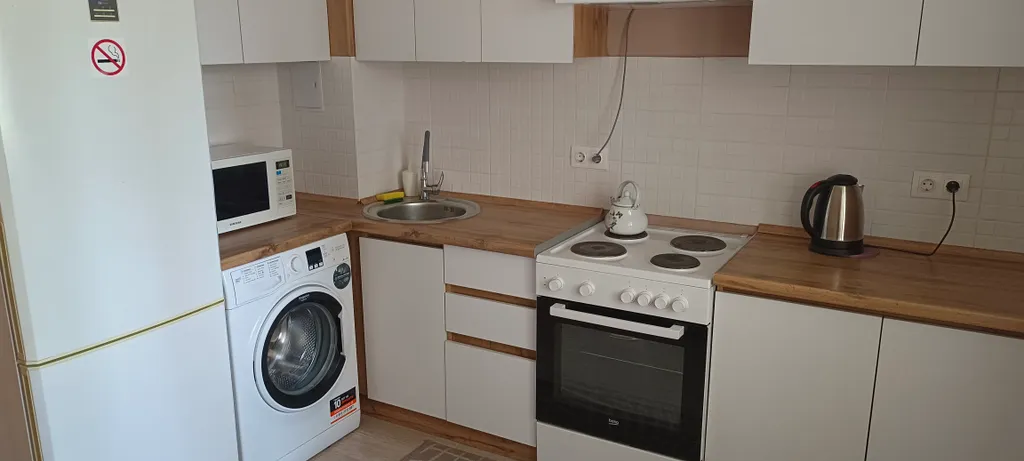 Квартира Комфортная двухкомнатная квартира, чистая — Алматы