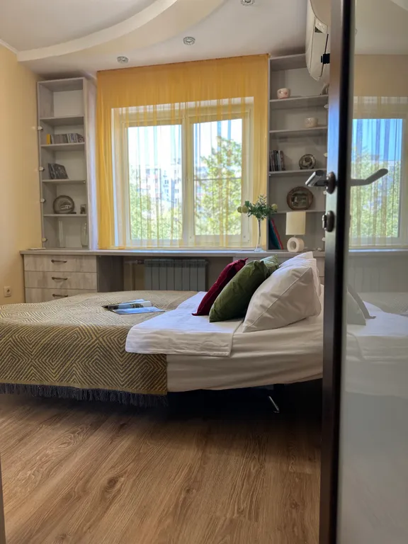 2комнатная квартира в Золотом квадрате Северного