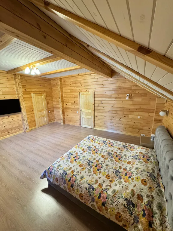 Дом на берегу водохранилища