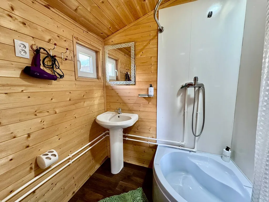 1-комнатный дом с двуспальной кроватью №1 и №4