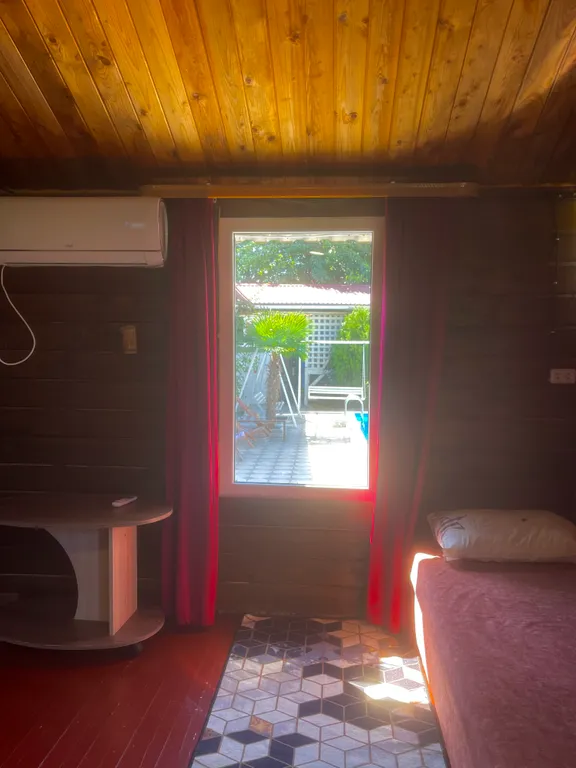 Коттедж двухкомнатный с кухней